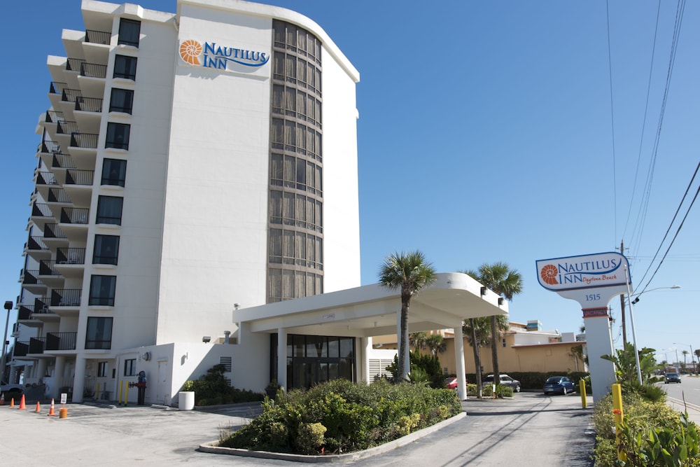 Nautilus Inn 56/64