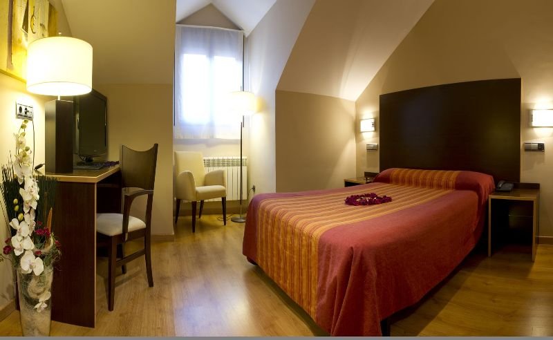 Hotel Ciudad de Sabinanigo 7/30