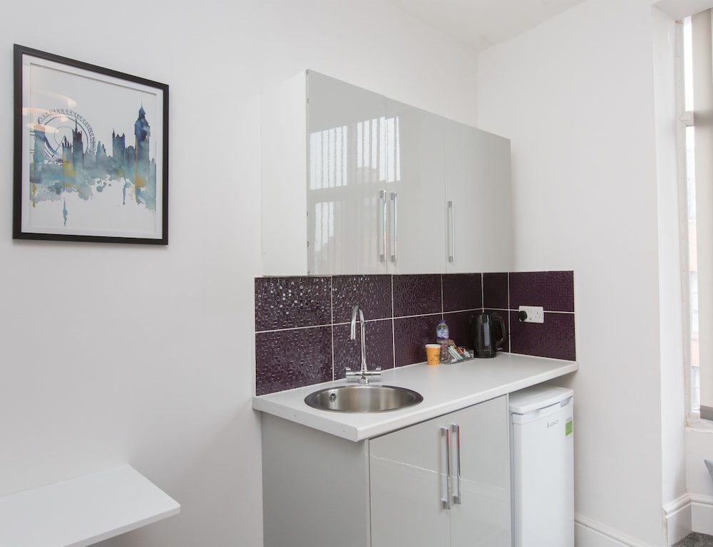 Townhouse Plus @ 40 West St 45/50