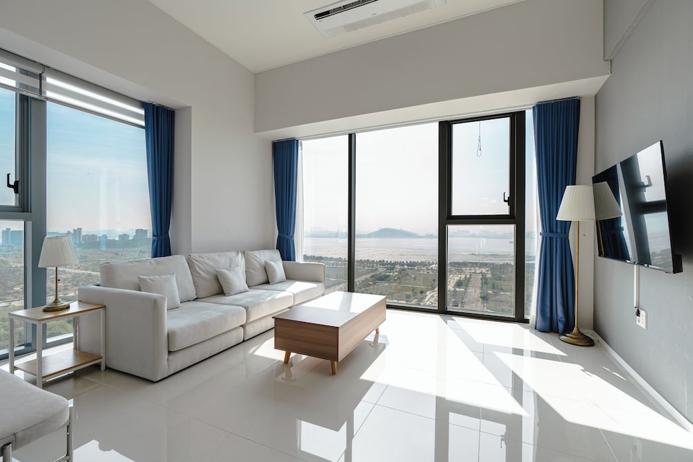 SR Hotel Yeongjong 25/52