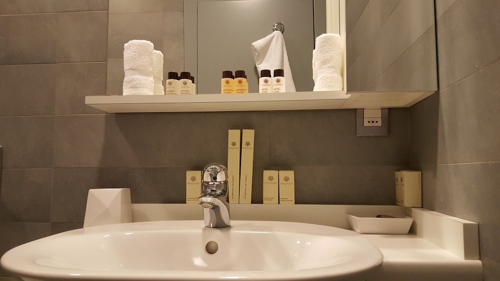 Bnbutler - Galleria Unione 20/21