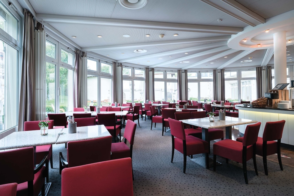 Sunday Hotel Bad Boll 32/46