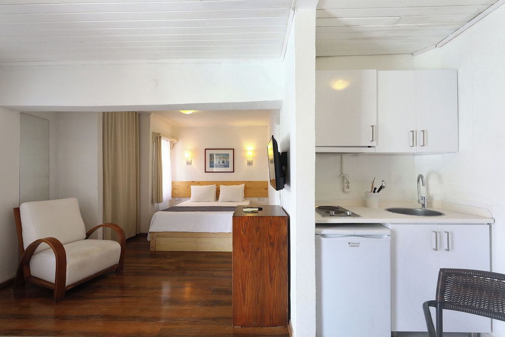 Sah Hotel 13/25
