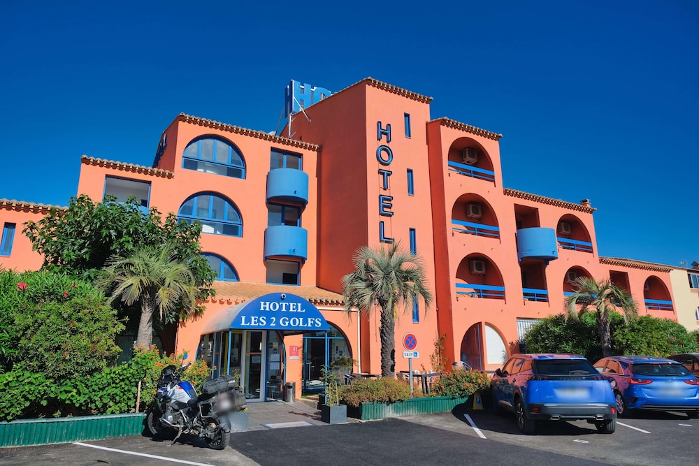 Hotel des 2 golfs 2/50