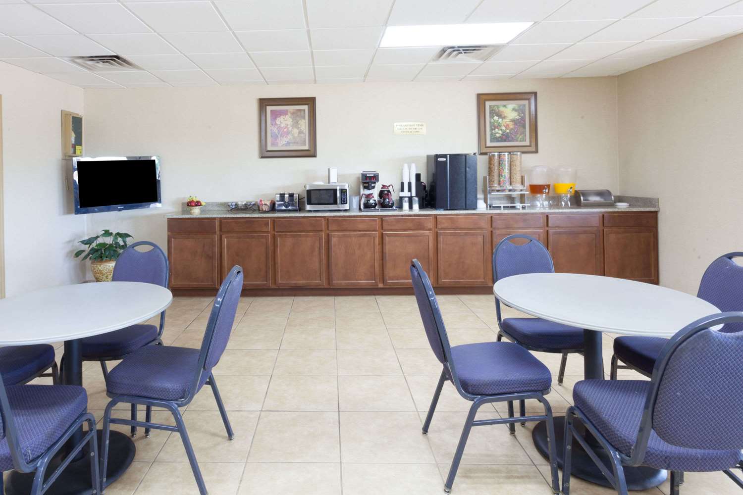Knights Inn Murfreesboro 19/20
