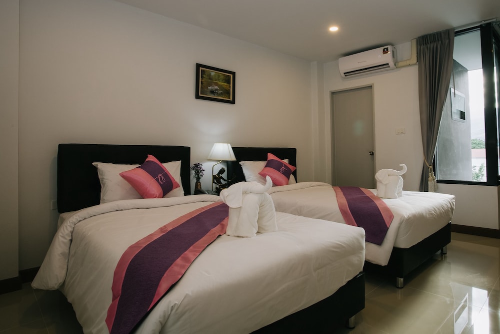 Noble Tarntong Boutique Hotel 18/60