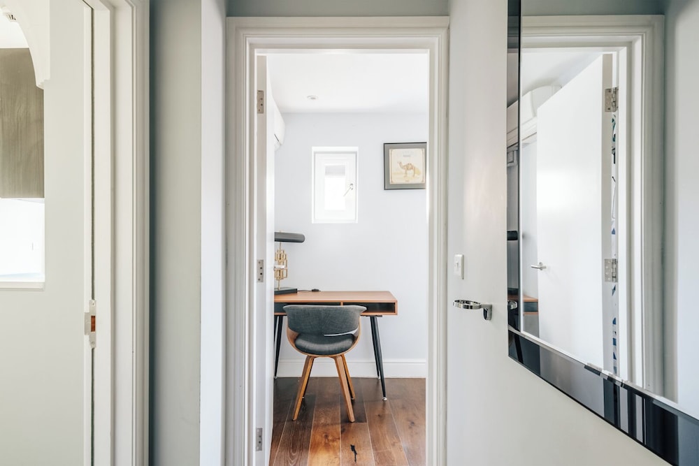 The Knaresborough by Aura Collection 5/50