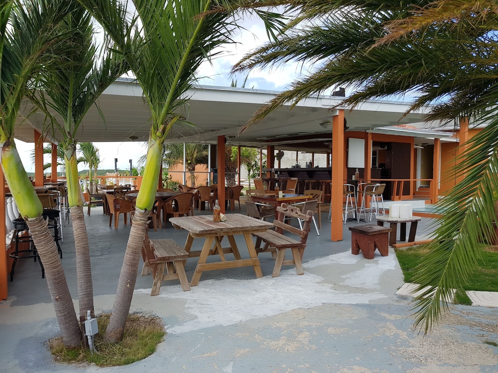 Sunset Ridge Hotel 42/55