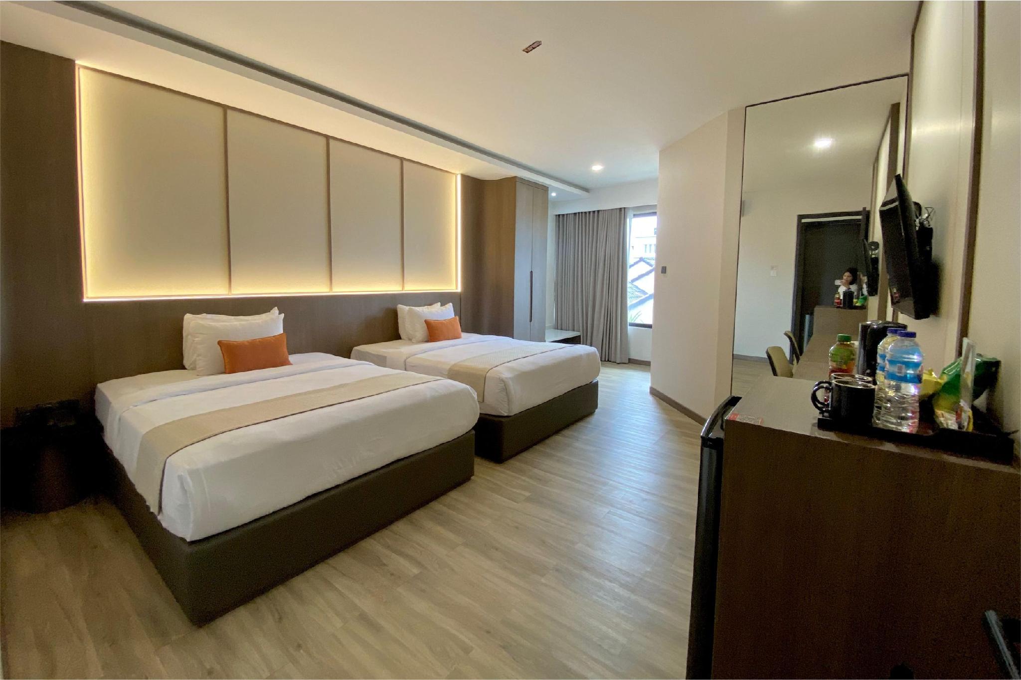 Hotel Plaza Semarang 8/24