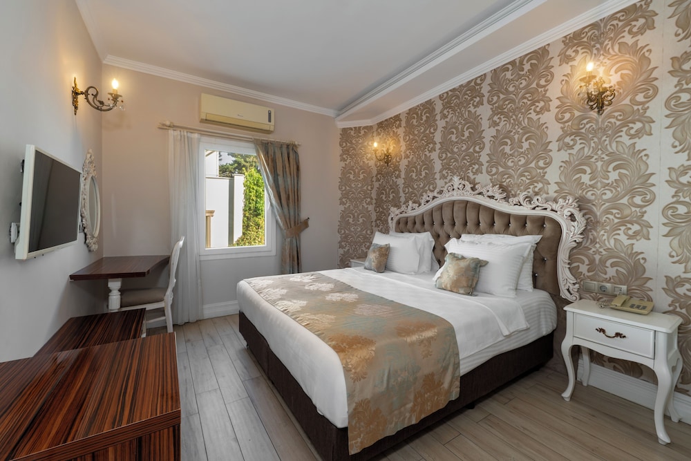 Olivias Group Hotel 12/42
