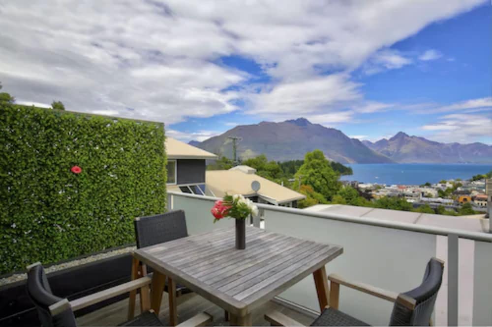 Queenstown House Boutique Bed and Breakfast and Apartments 35/50