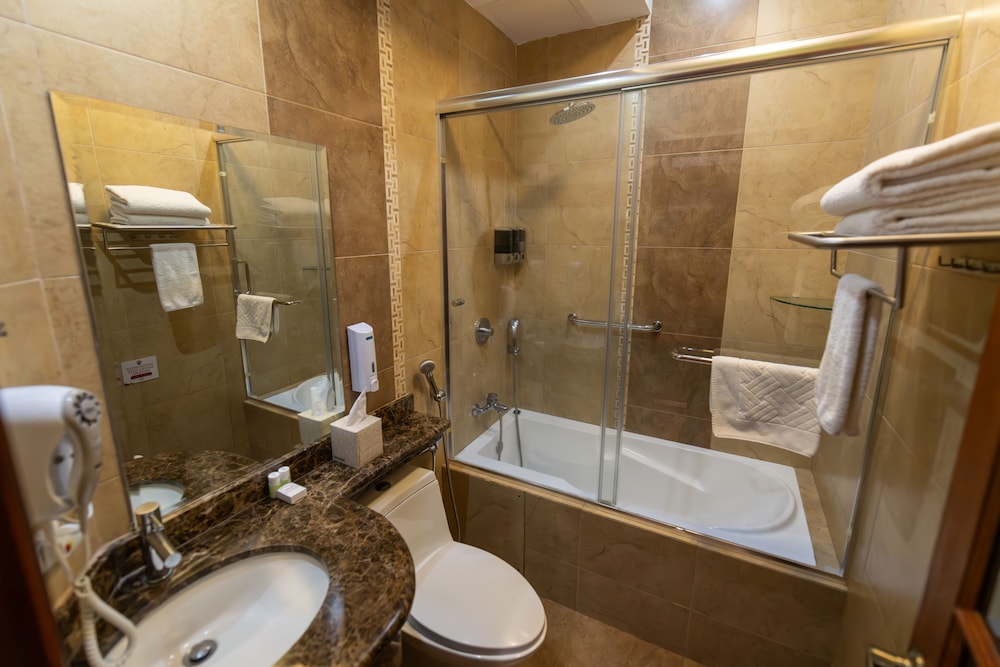 Plaza, King Bed، Sangay Spa Hotel 10/10