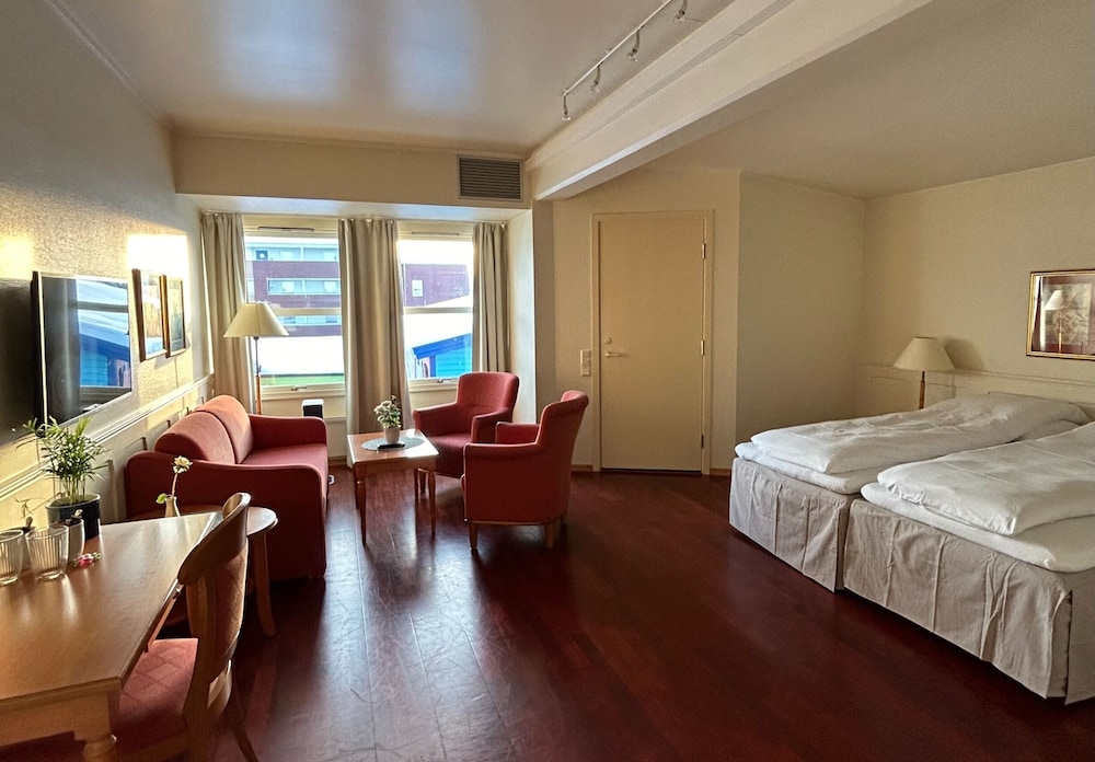 Marina Hotel Sortland 6/50