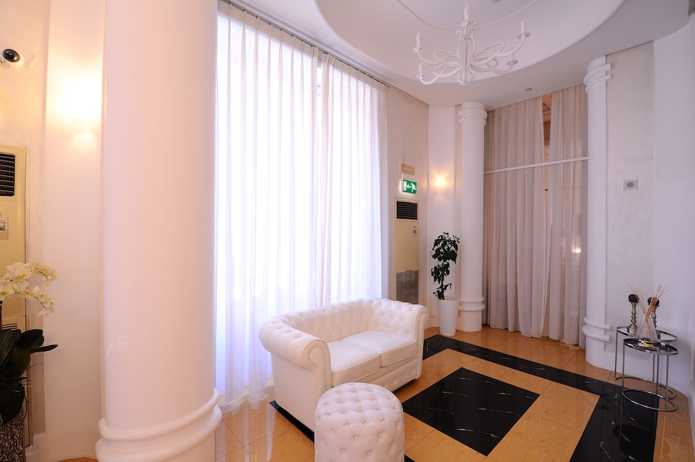 Artemisia Palace 20/39