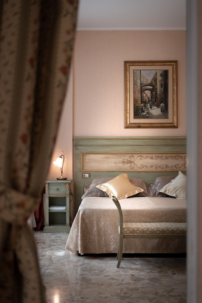 Hotel President Rimini 28/84