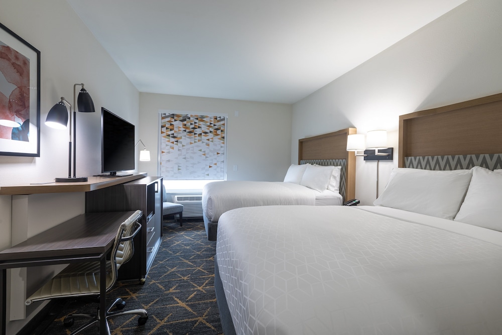 Holiday Inn Woodruff Road 15/53
