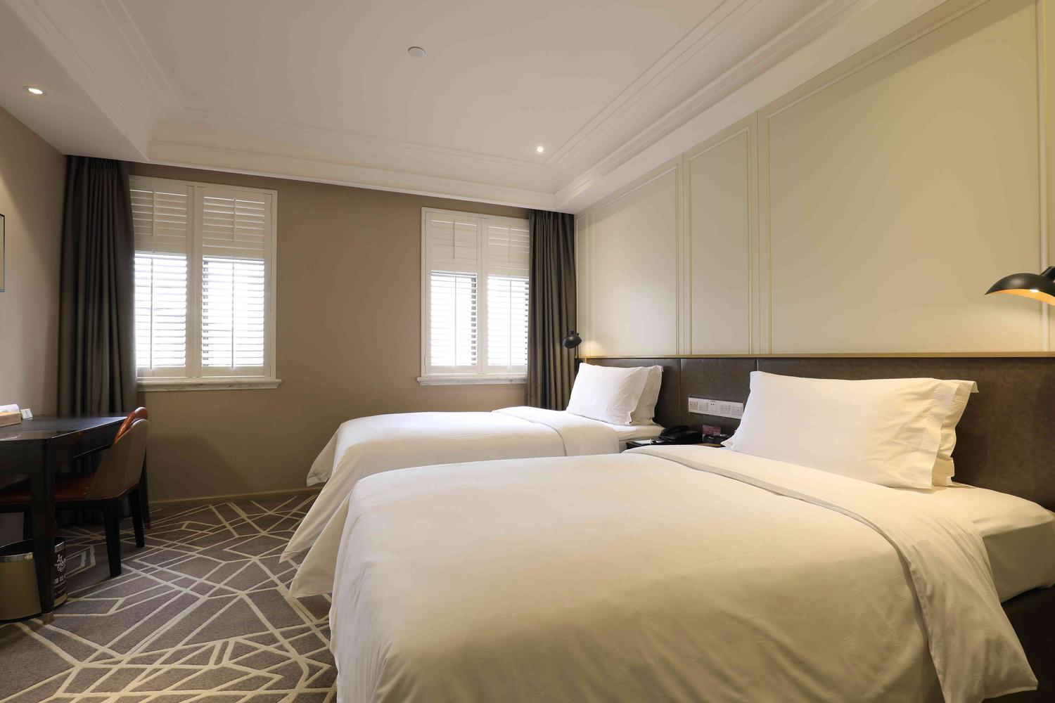 Elegant, Superior, Twin Beds