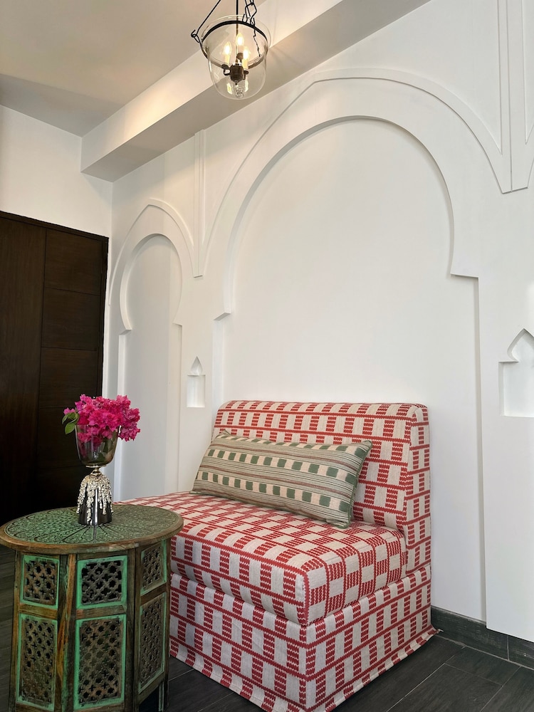 Hotel Atulyaa Taj 26/48