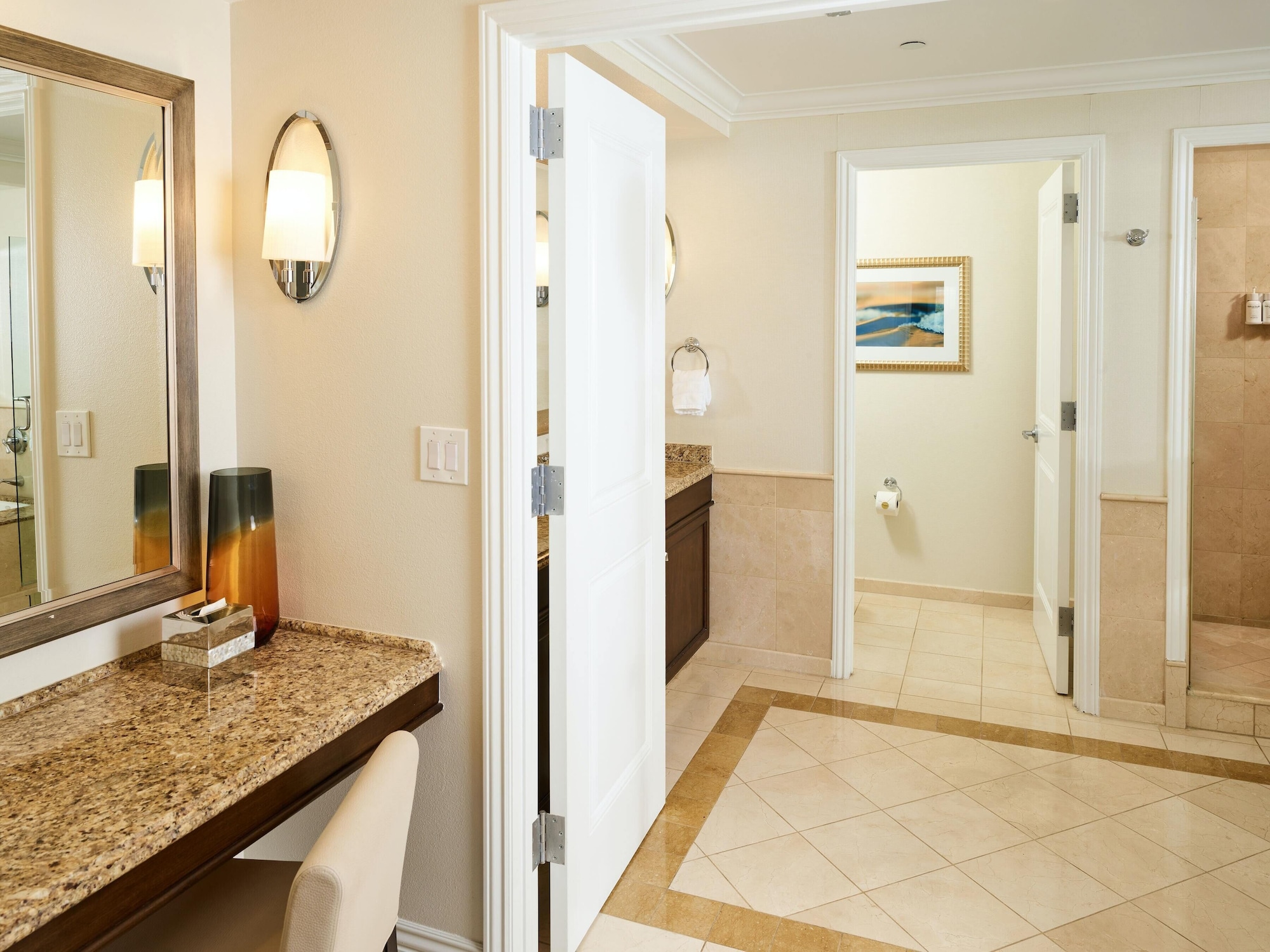 1 Bedroom, Suite, King Bed, Bay View، Balboa Bay Resort 6/6
