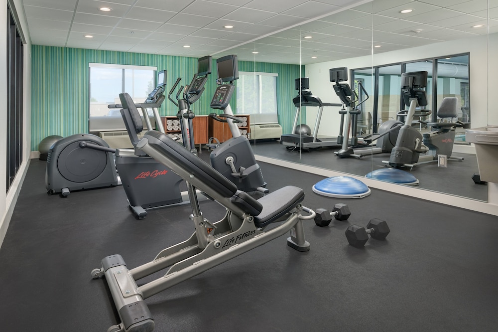 Holiday Inn Express Hotel & Suites Tullahoma 21/47