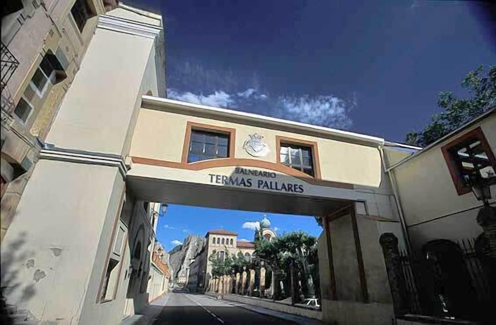 Parque Balneario Termas Pallares Hotel 4/34