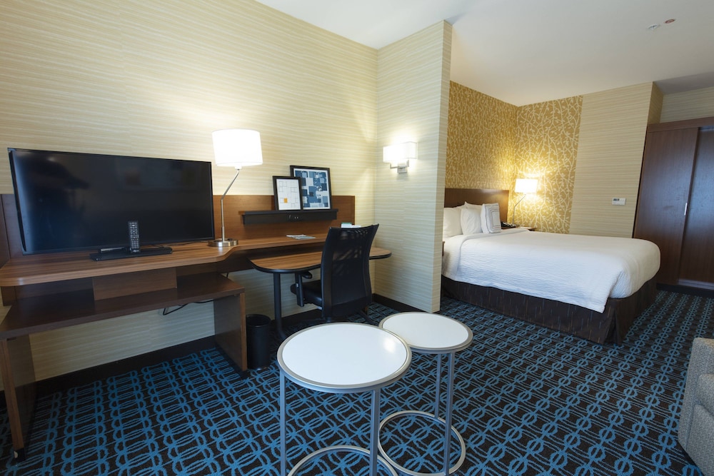 Fairfield Inn And Suites By Marriott Atlanta Woodstock 13/39