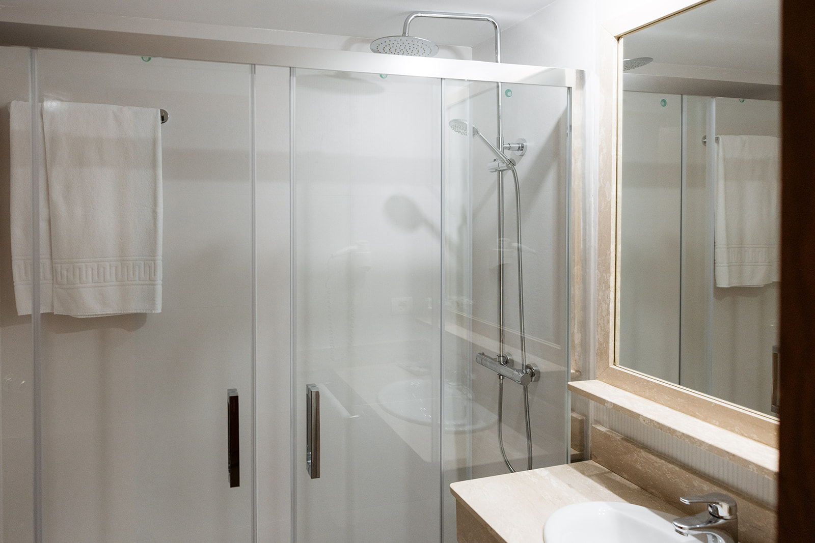 Standard, Double Bed, with Child Extra Bed، Hotel Villa Covelo 4/4