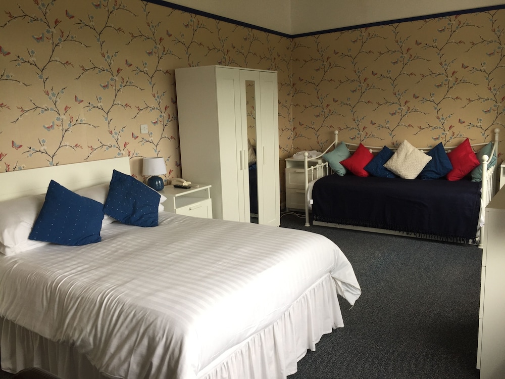 The Moorland Hotel 8/50