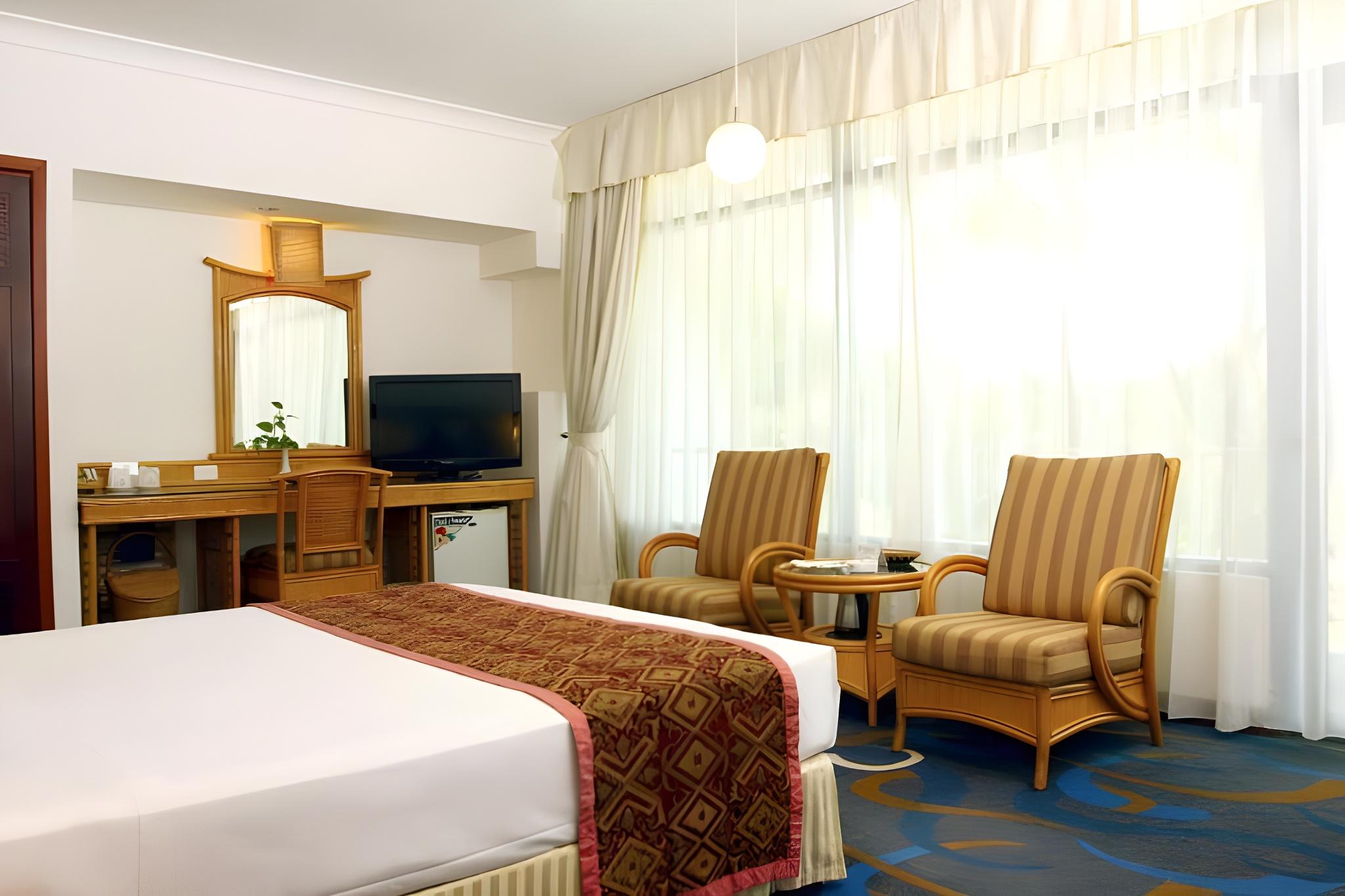 Room at Thang Loi Hotel, HANOI