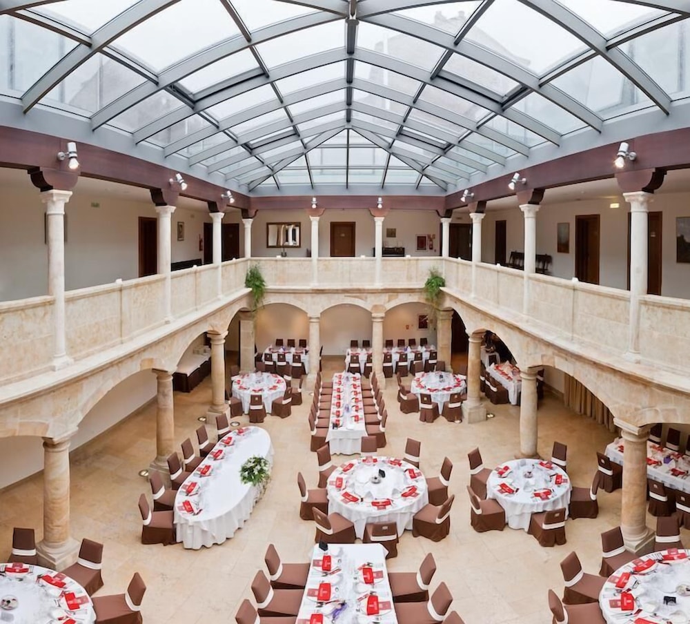 Hotel Palacio de Meras 4/30