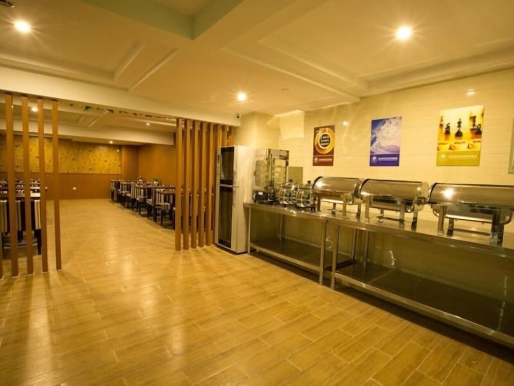 GREENTREE INN JIANGSU NANTONG HUIDA SQUARE YUEJIANG ROAD EXPRESS HOTEL 20/22