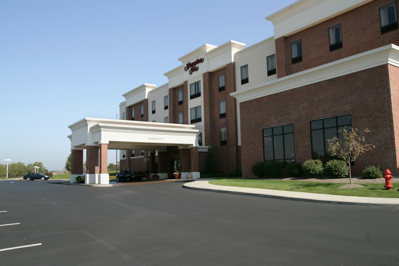 Hampton Inn Stow. 50/50