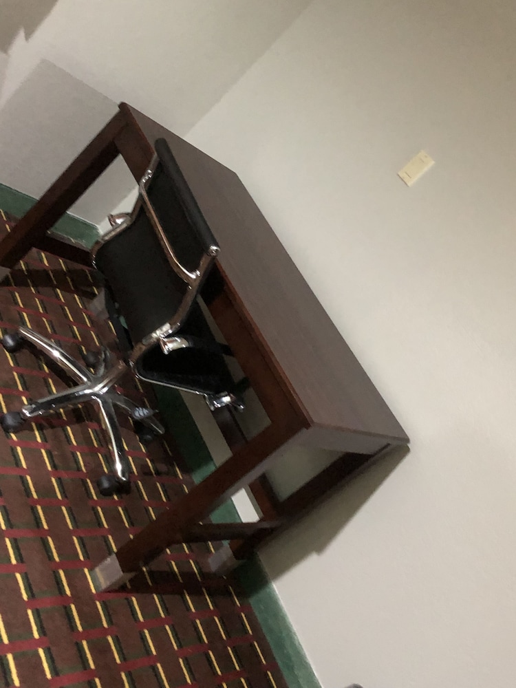 Texas Inn & Suites 20/28