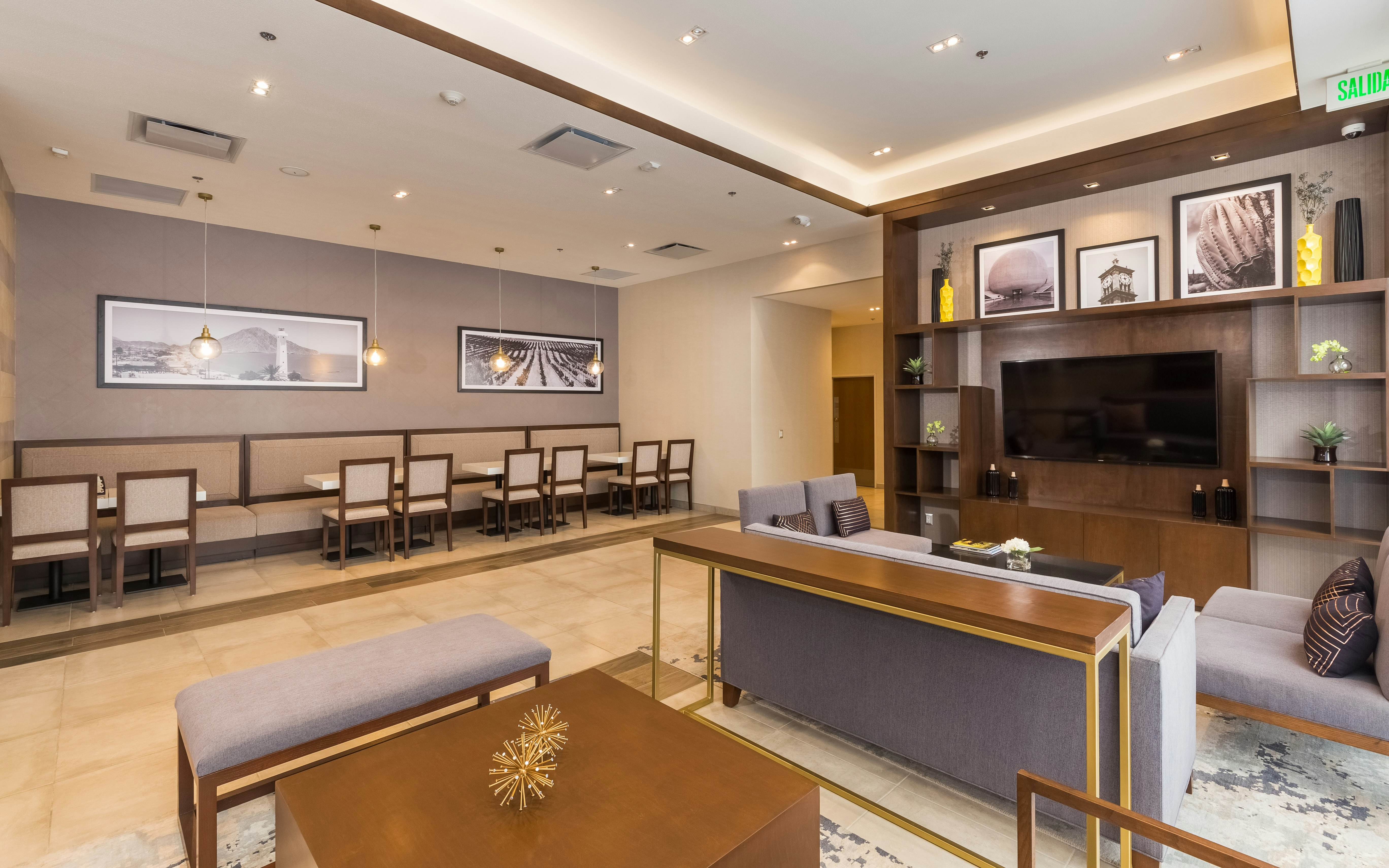 Hampton Inn by Hilton Tijuana 57/80