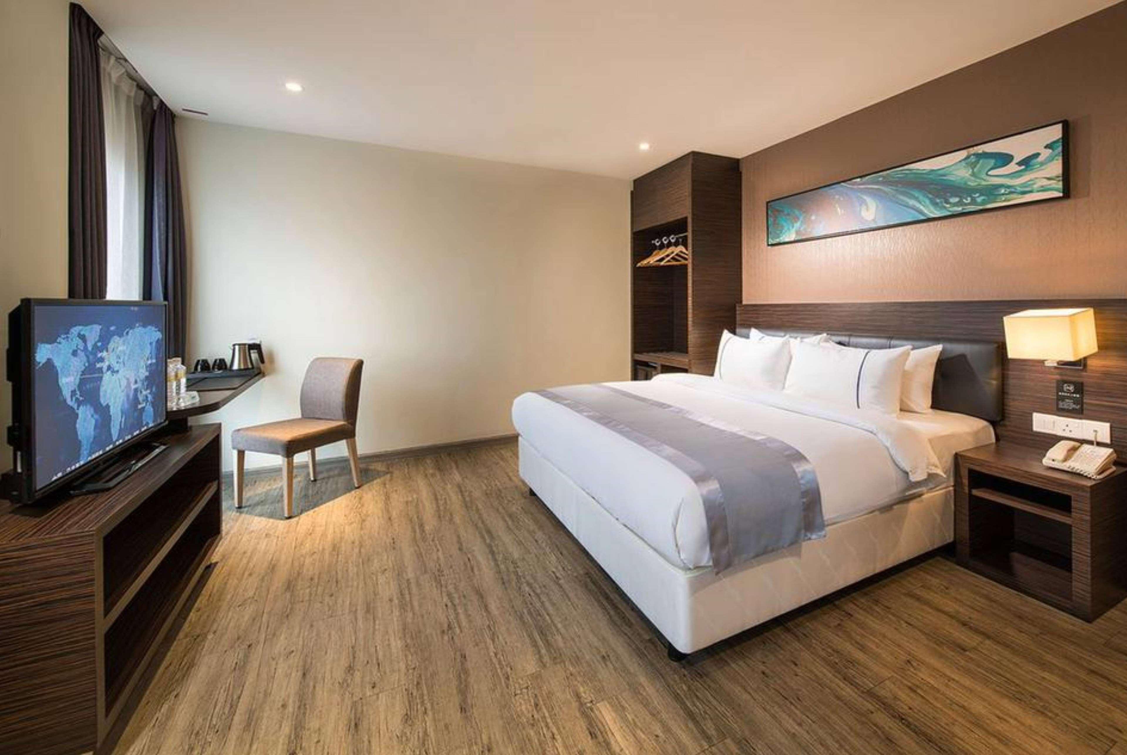 Room, King Bed