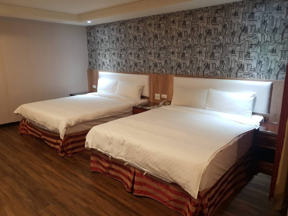 Chuanfu Hotel 13/35