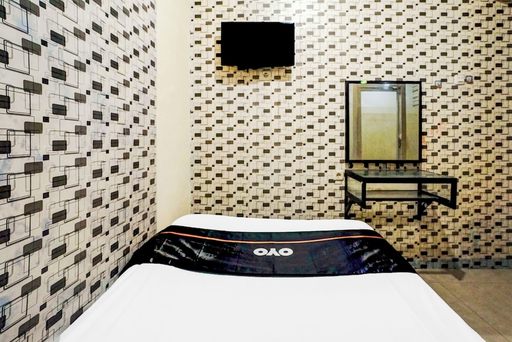 Hotel O Surabaya near Universitas Airlangga formerly Kertajaya Residence Surabaya 18/27