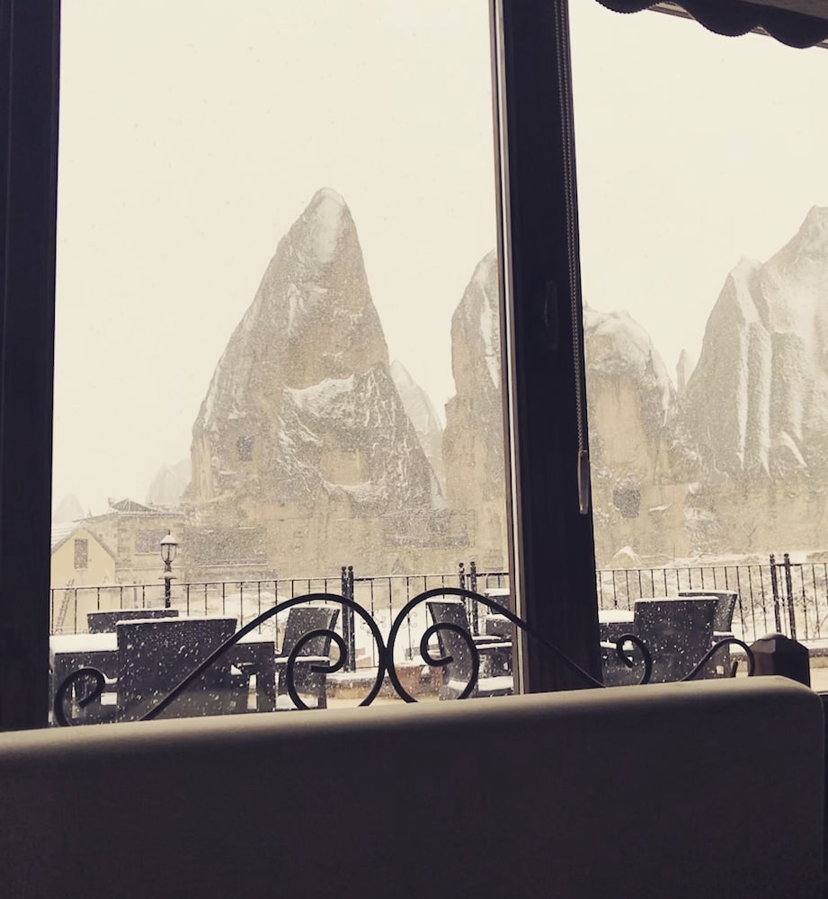 Cappadocia Stone Palace 38/43