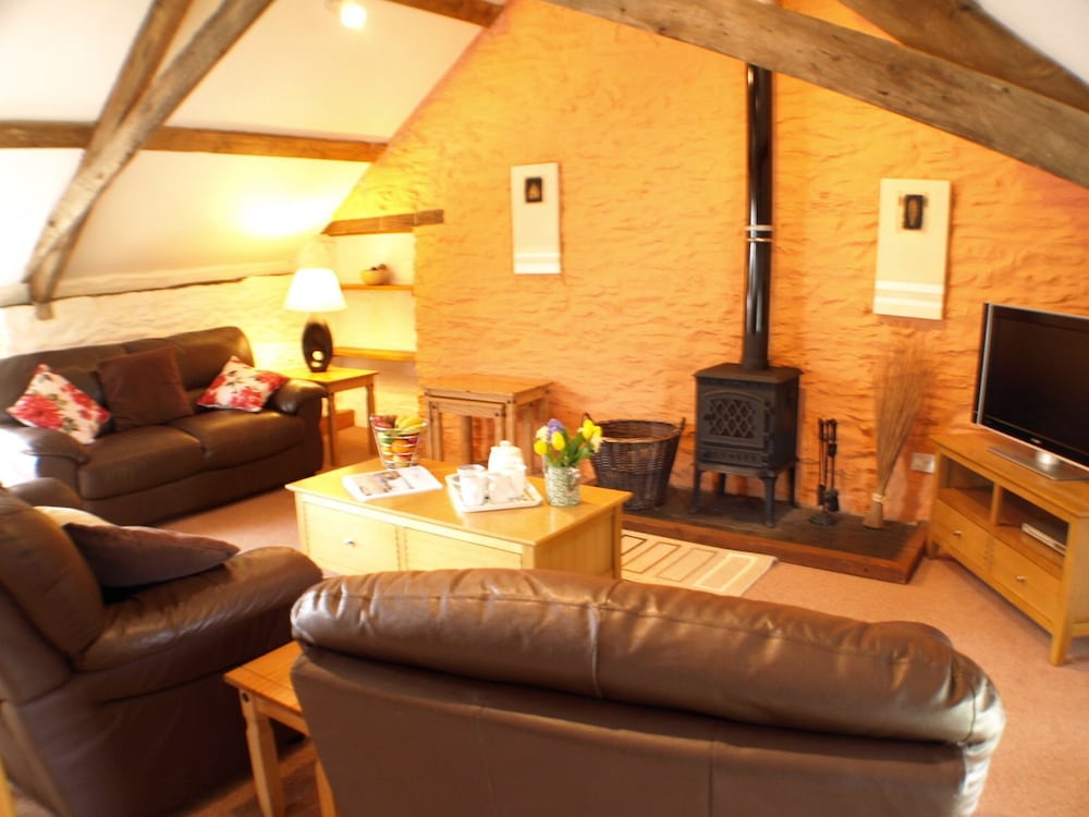 Polean Farm Cottages 23/50
