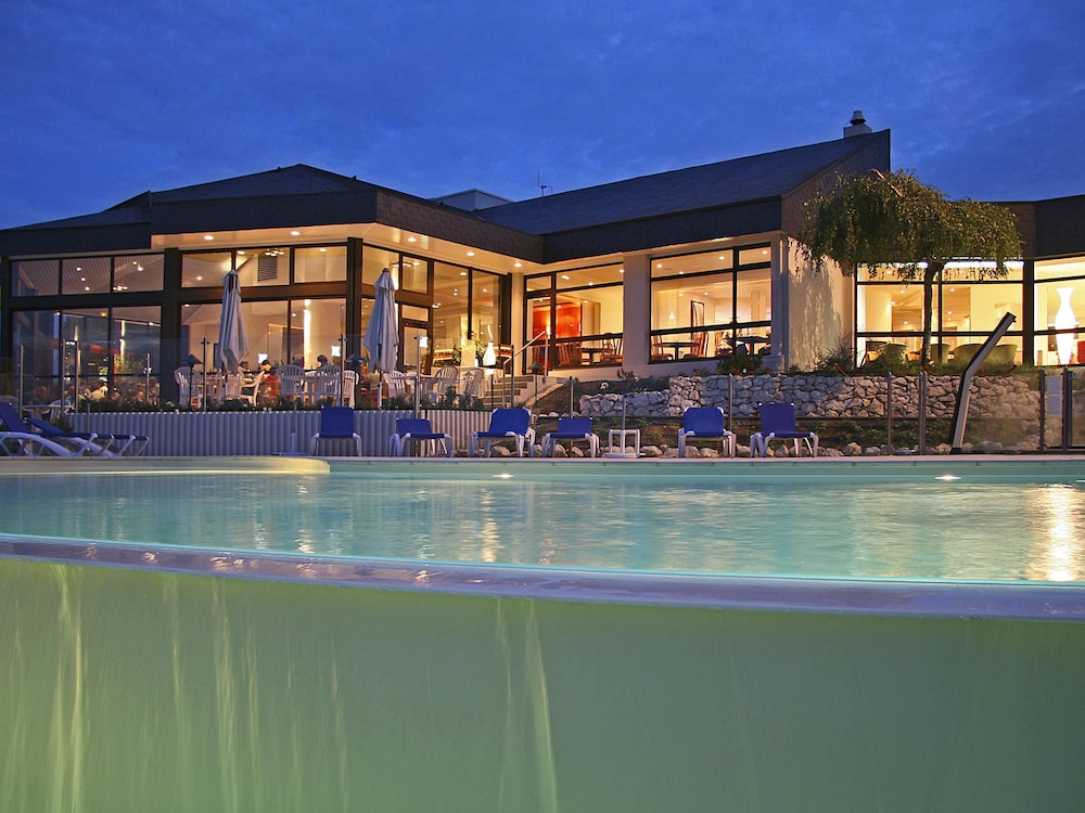 NOVOTEL AMBOISE 2/49