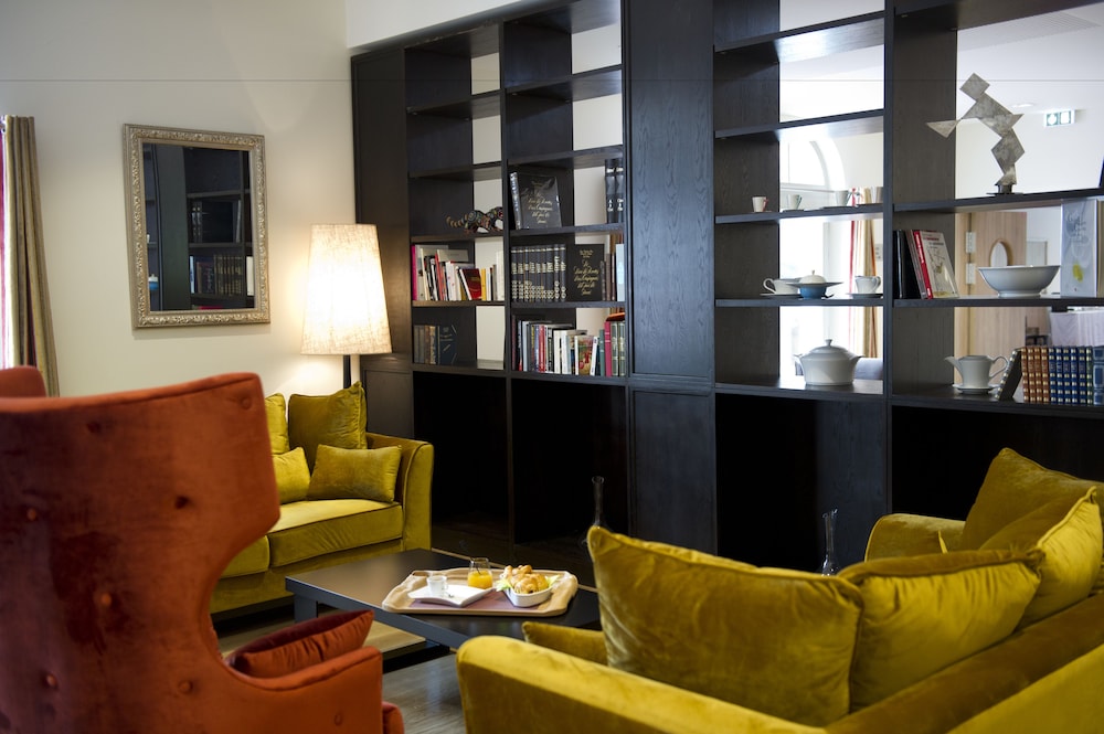 Hotel Castel Maintenon - Handwritten Collection 36/64