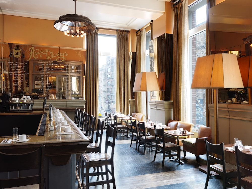 Soho Grand Hotel 57/73