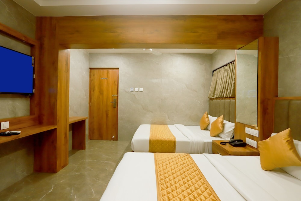 Hotel Karishma 15/26