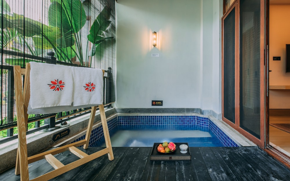 Angsana Xishuangbanna 15/50