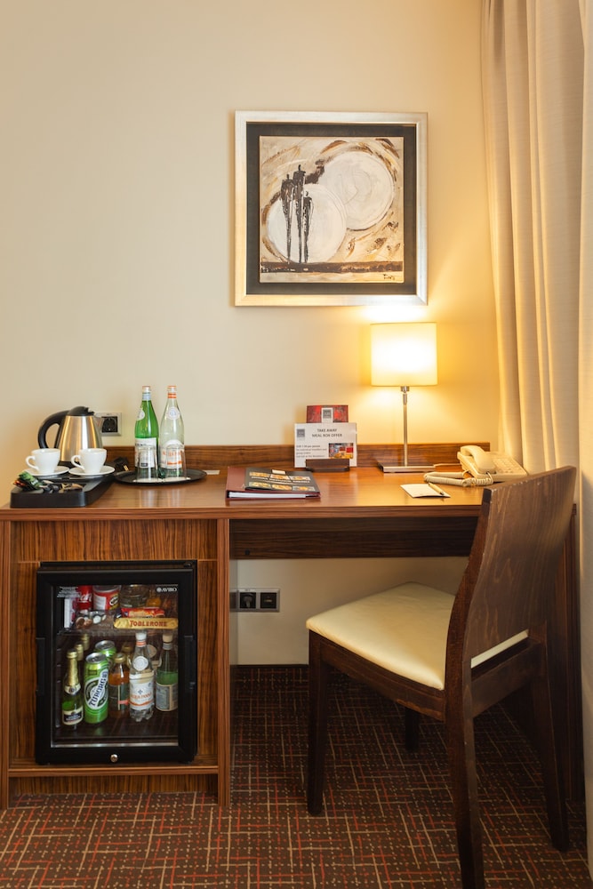 Avalon Hotel and Conferences 53/63