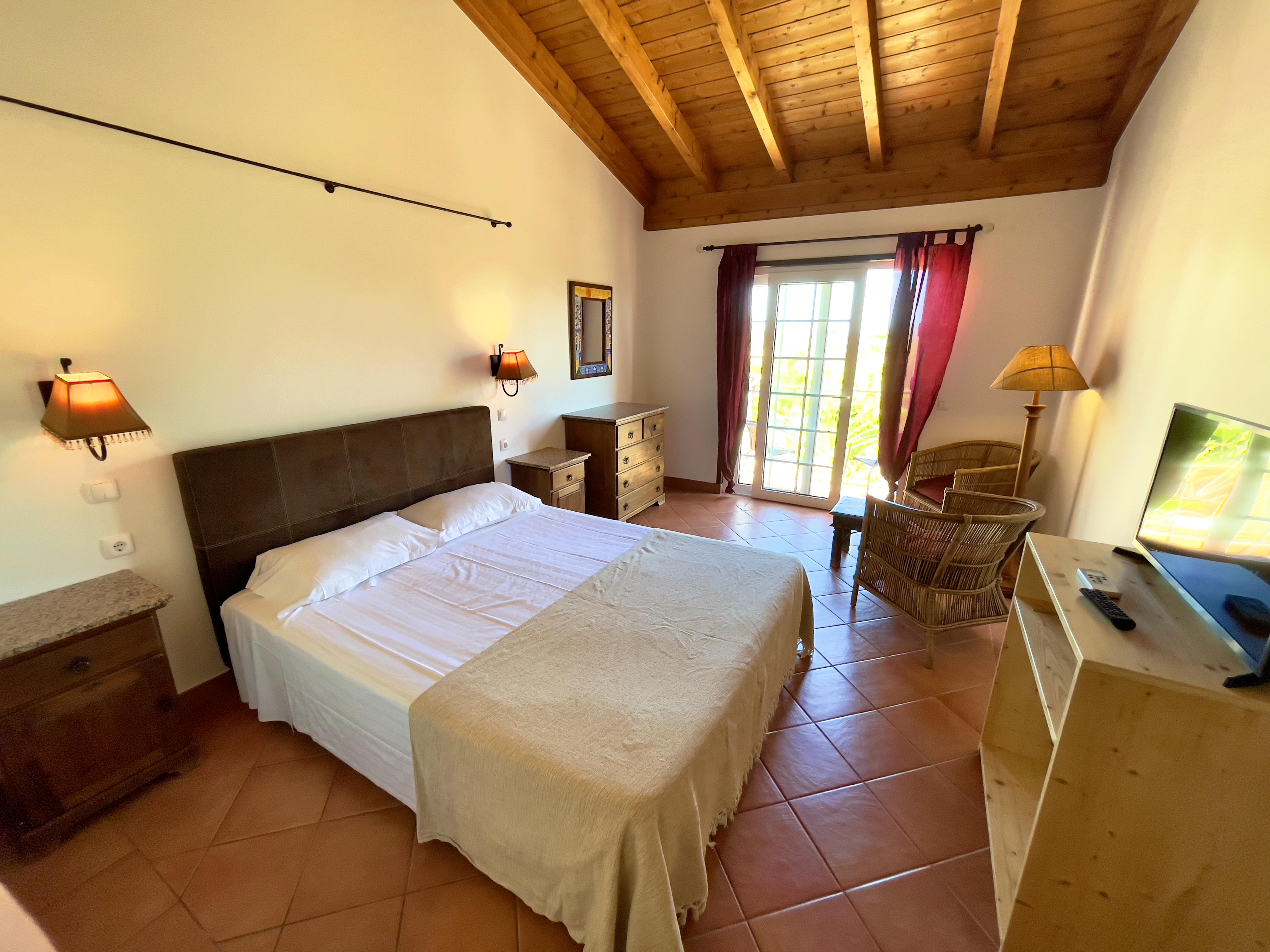 Standard, Double Bed, Balcony or Terrace