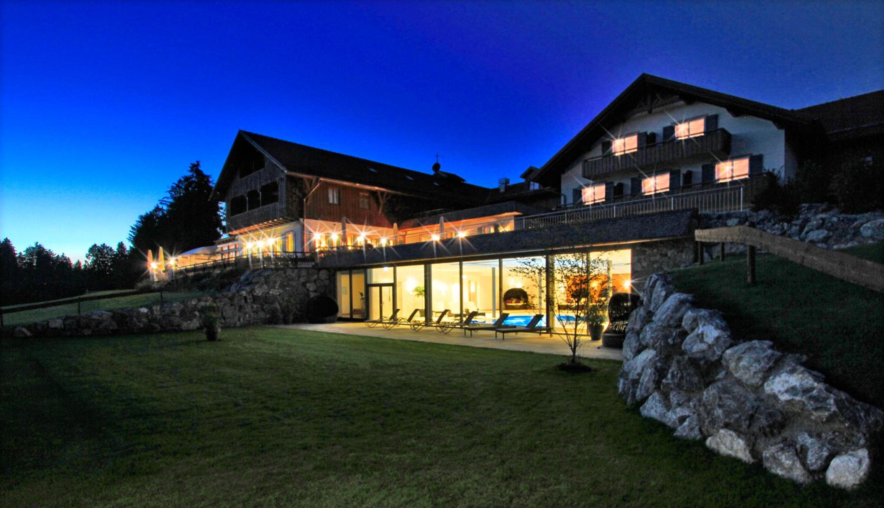 Hotel Auf der Gsteig 6/60