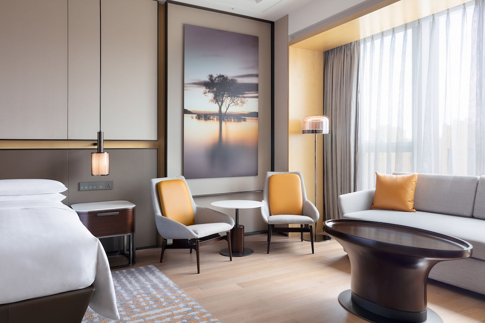 Sheraton Shanghai Fengxian 32/48