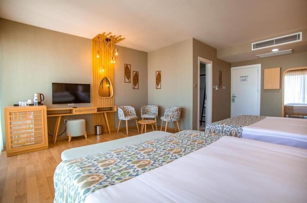 LA TERRAZZA HOTEL 28/60