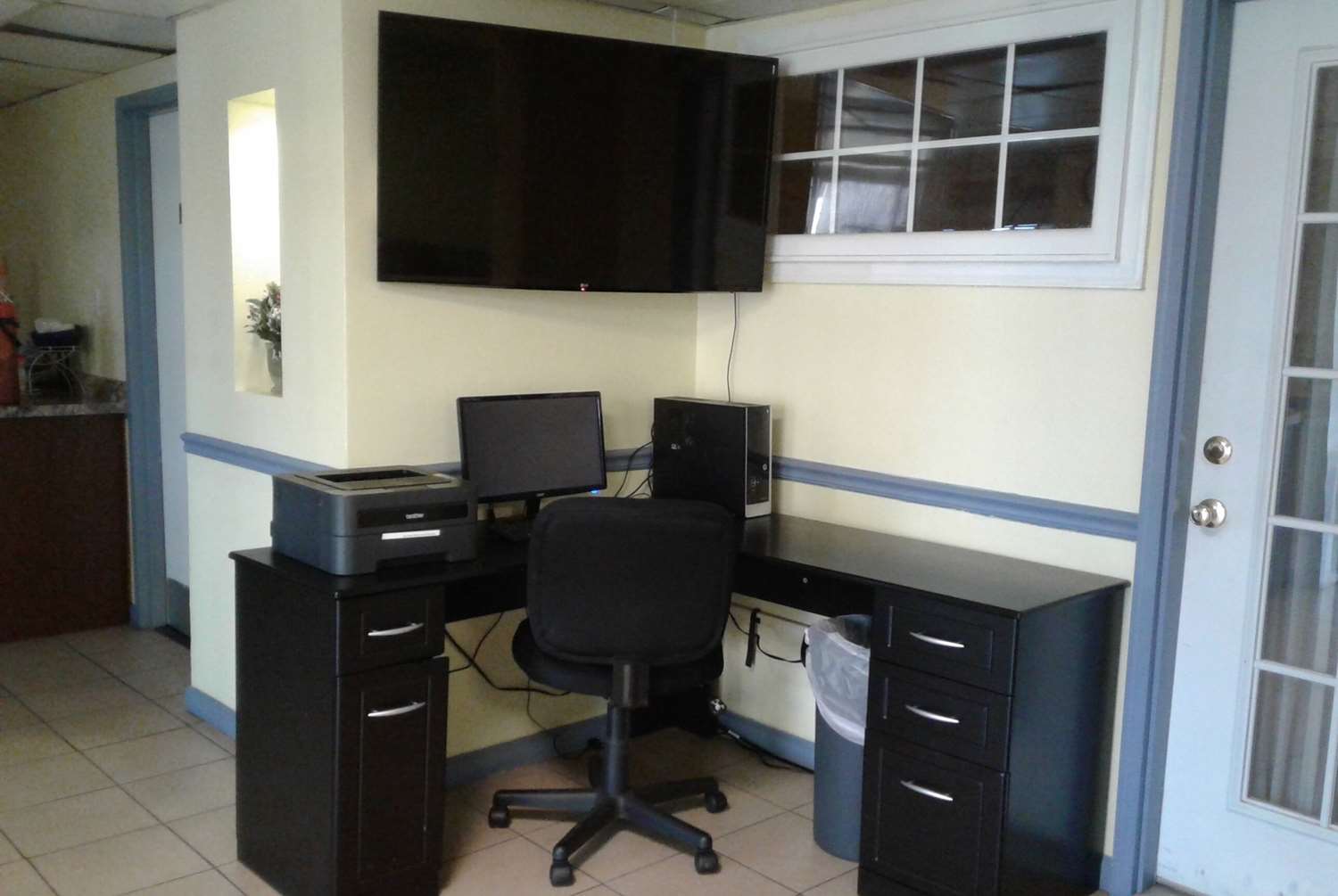 Days Inn By Wyndham Alexandria South 13/17
